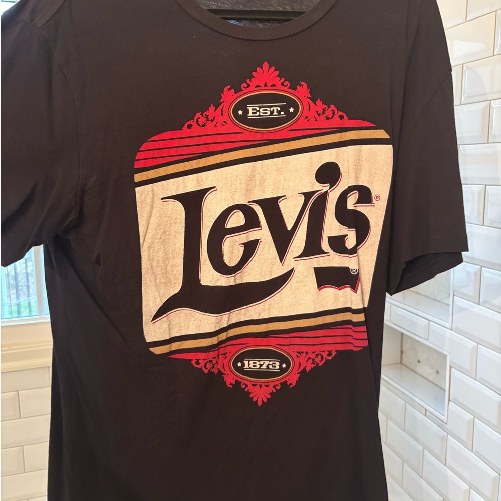 Levi's Men's Black Short Sleeve Tee with Red & Cream Logo